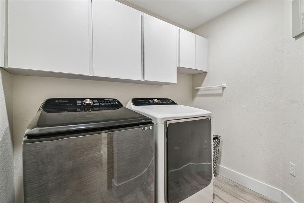 En Venta: $535,000 (4 camas, 3 baños, 2540 Pies cuadrados)