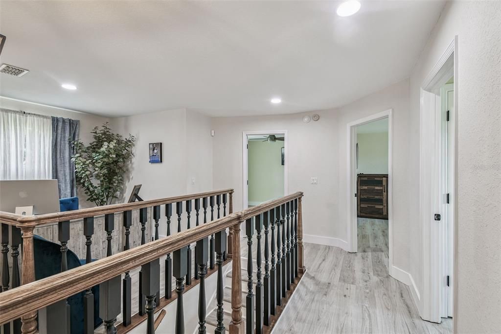 En Venta: $535,000 (4 camas, 3 baños, 2540 Pies cuadrados)