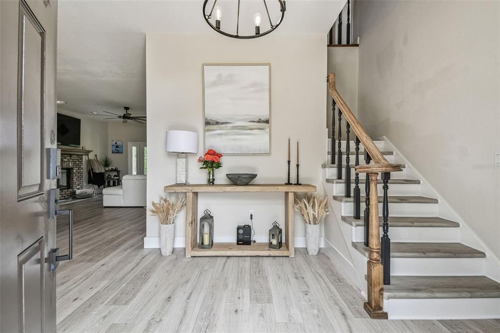 En Venta: $535,000 (4 camas, 3 baños, 2540 Pies cuadrados)