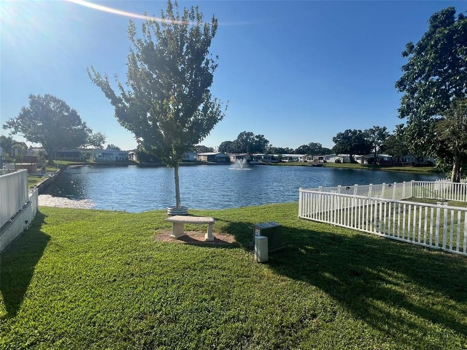 Active With Contract: $191,900 (2 beds, 2 baths, 1118 Square Feet)