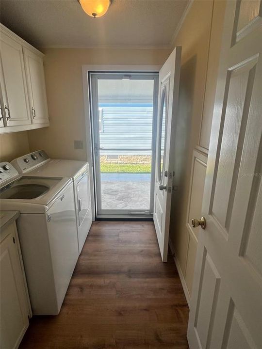 Active With Contract: $191,900 (2 beds, 2 baths, 1118 Square Feet)