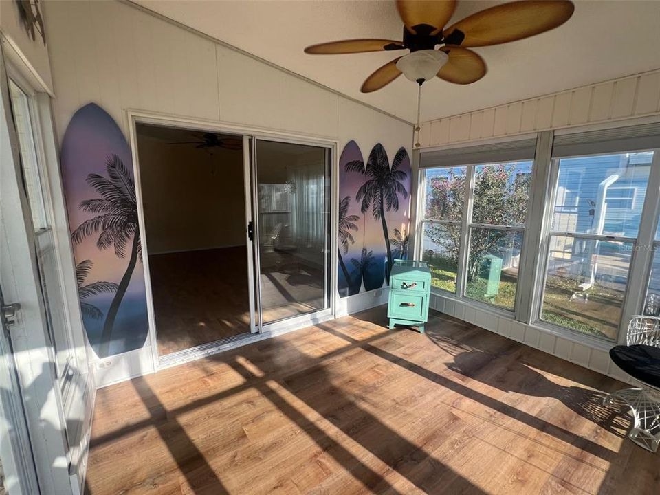 Active With Contract: $191,900 (2 beds, 2 baths, 1118 Square Feet)