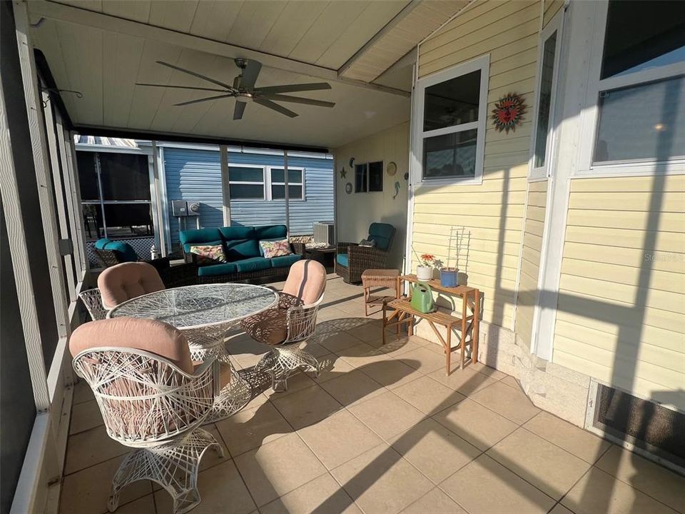 Active With Contract: $191,900 (2 beds, 2 baths, 1118 Square Feet)