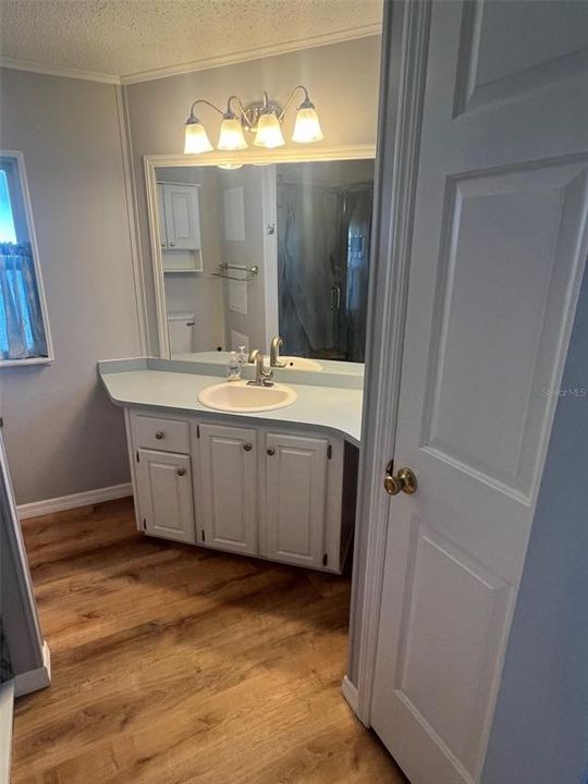 Active With Contract: $191,900 (2 beds, 2 baths, 1118 Square Feet)