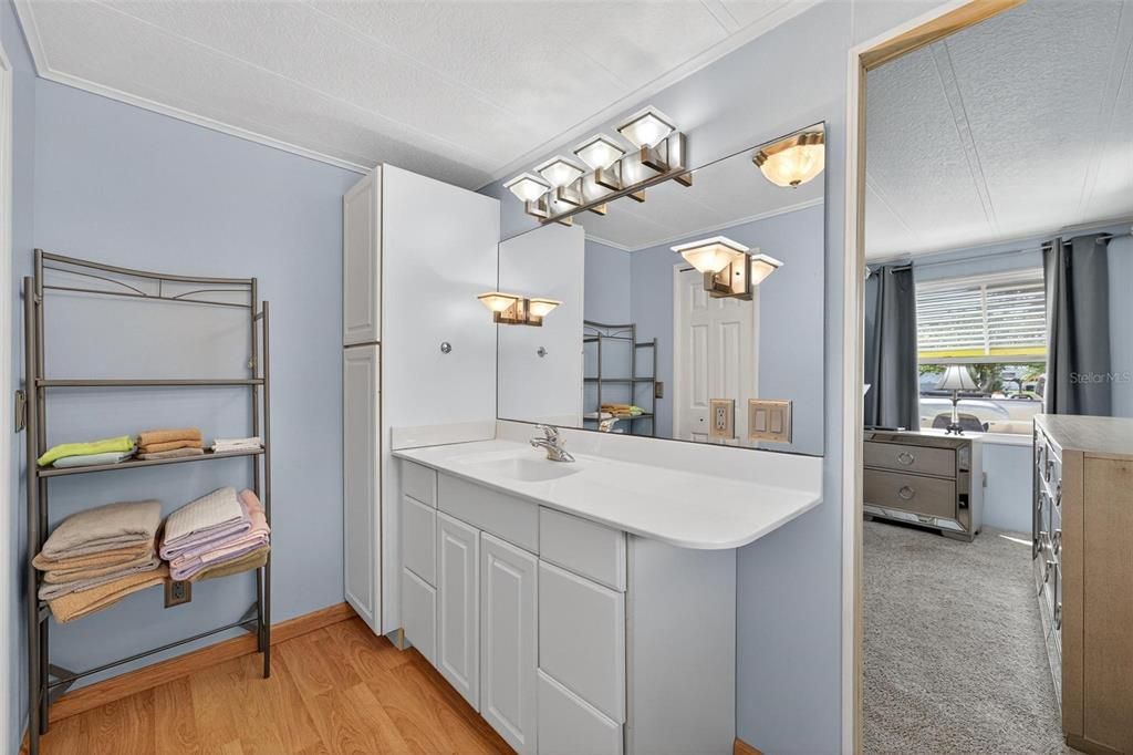 For Sale: $186,000 (2 beds, 2 baths, 1432 Square Feet)