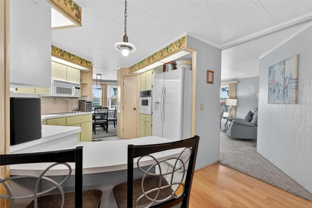 For Sale: $186,000 (2 beds, 2 baths, 1432 Square Feet)