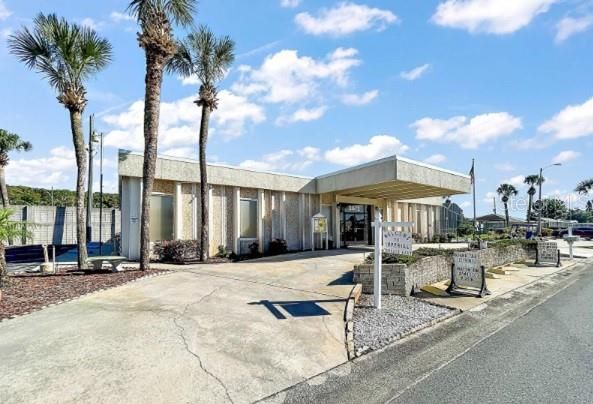 For Sale: $186,000 (2 beds, 2 baths, 1432 Square Feet)