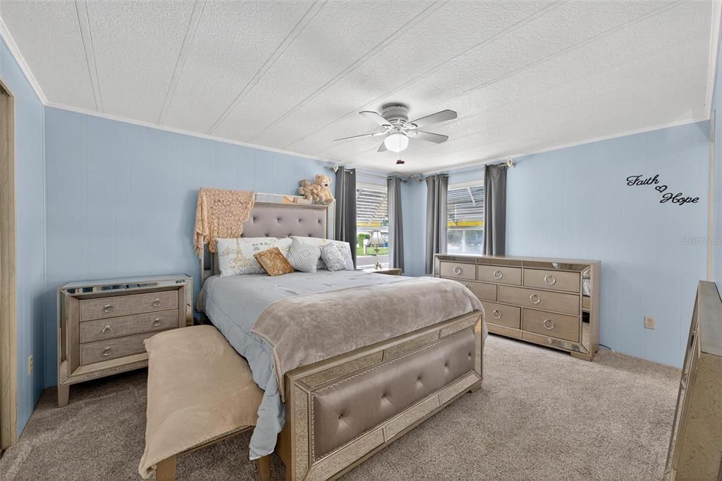 For Sale: $186,000 (2 beds, 2 baths, 1432 Square Feet)