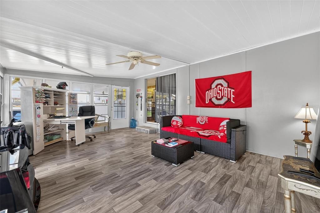 For Sale: $186,000 (2 beds, 2 baths, 1432 Square Feet)