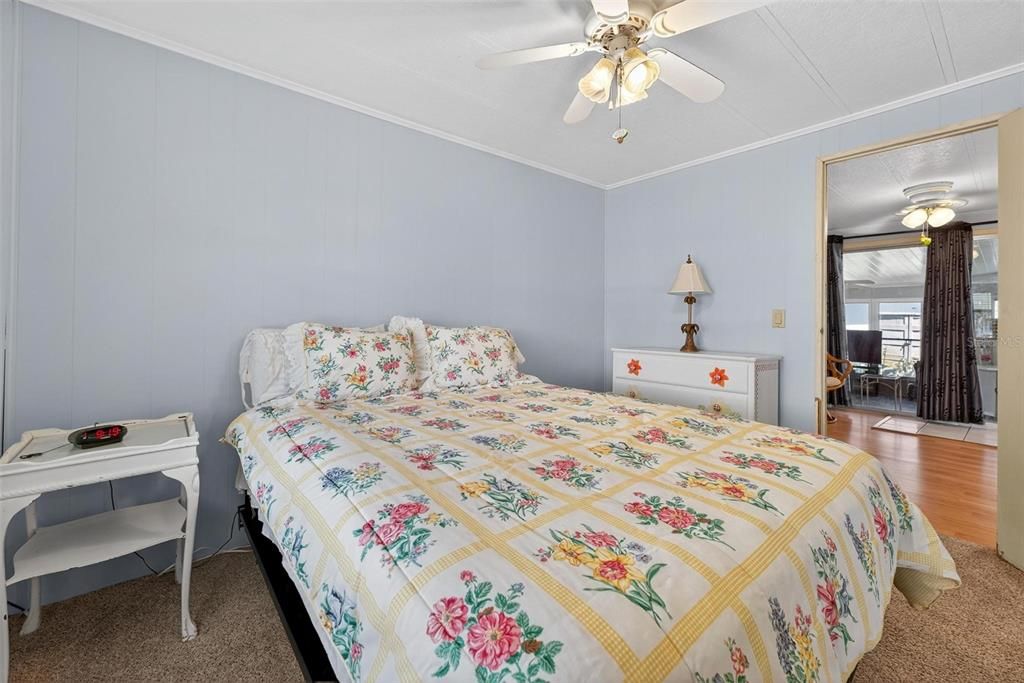 For Sale: $186,000 (2 beds, 2 baths, 1432 Square Feet)