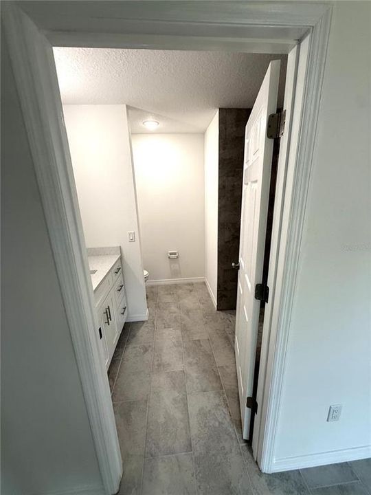 Activo con contrato: $220,000 (3 camas, 2 baños, 1181 Pies cuadrados)