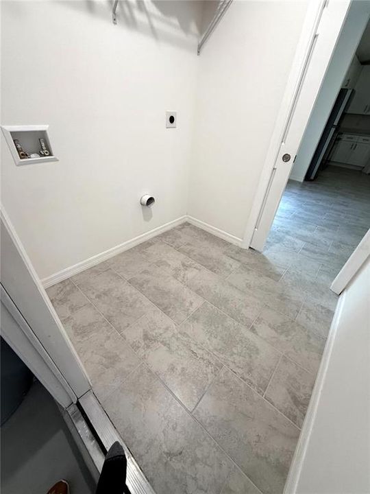 Activo con contrato: $220,000 (3 camas, 2 baños, 1181 Pies cuadrados)