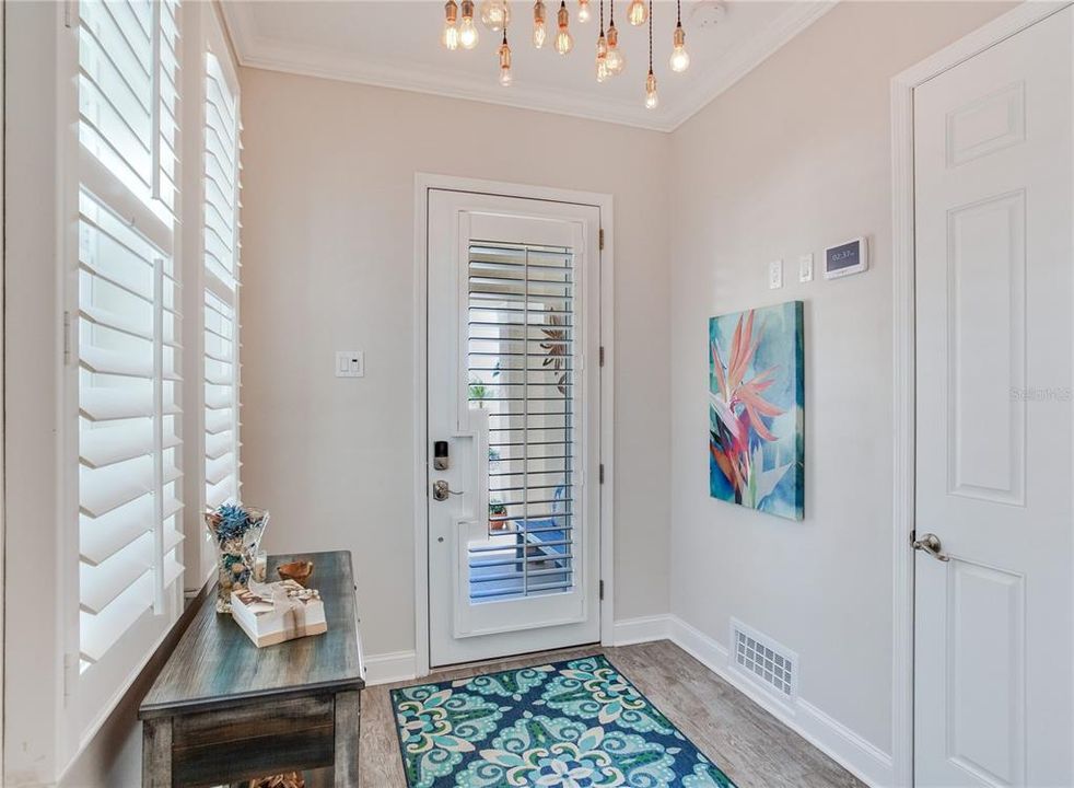 En Venta: $1,425,000 (3 camas, 3 baños, 2407 Pies cuadrados)