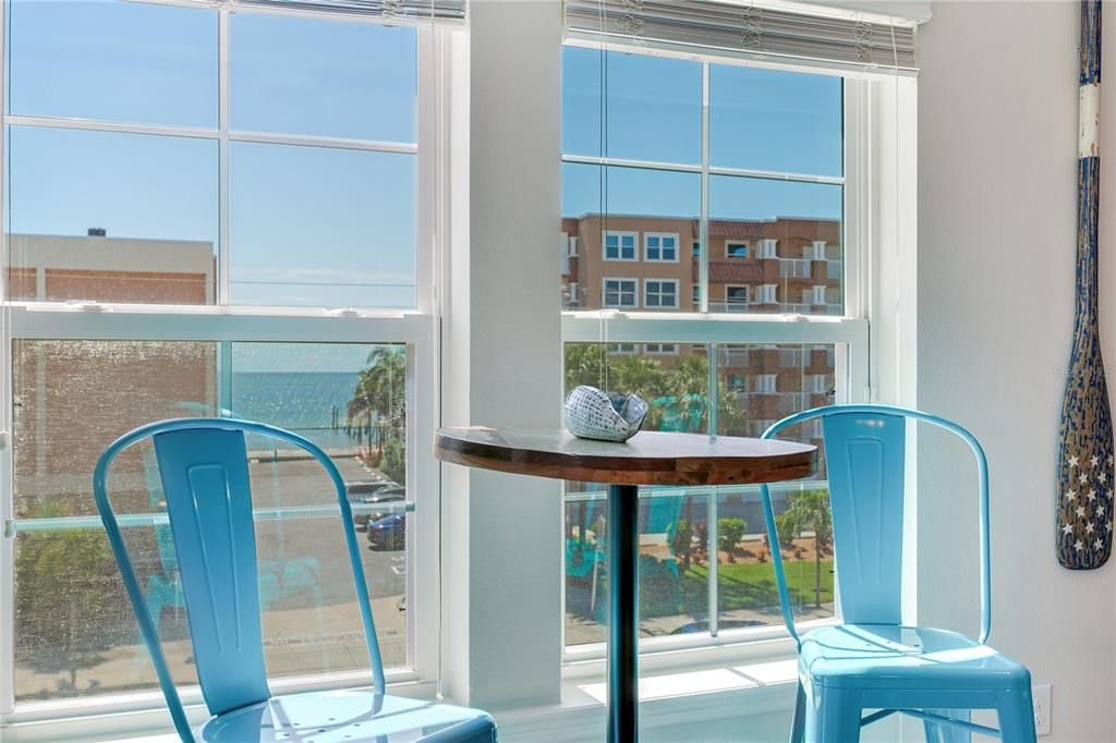 En Venta: $1,425,000 (3 camas, 3 baños, 2407 Pies cuadrados)