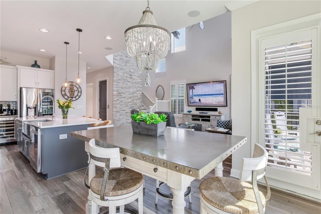 En Venta: $1,425,000 (3 camas, 3 baños, 2407 Pies cuadrados)