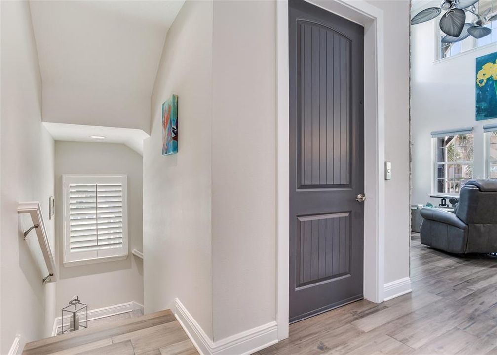 En Venta: $1,425,000 (3 camas, 3 baños, 2407 Pies cuadrados)