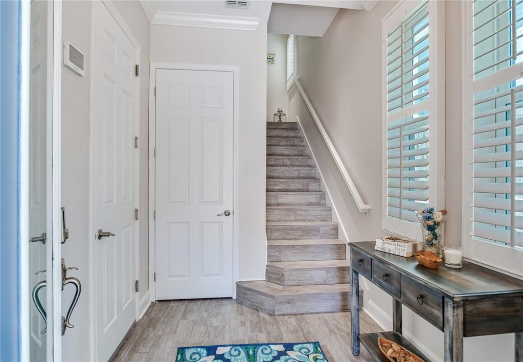 En Venta: $1,425,000 (3 camas, 3 baños, 2407 Pies cuadrados)