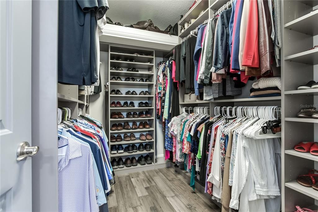 En Venta: $1,425,000 (3 camas, 3 baños, 2407 Pies cuadrados)