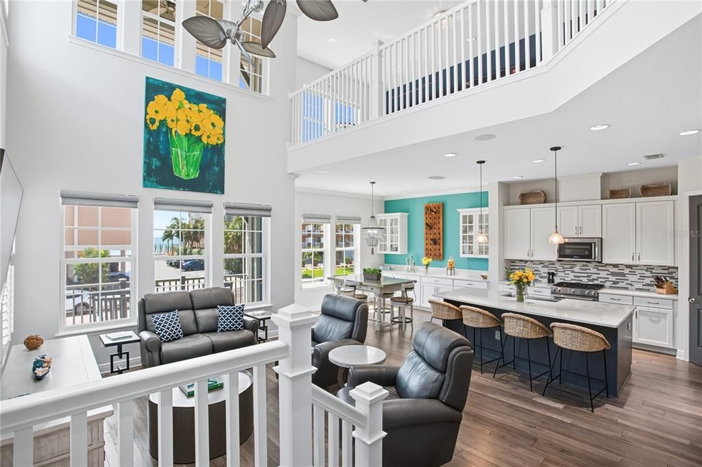 En Venta: $1,425,000 (3 camas, 3 baños, 2407 Pies cuadrados)