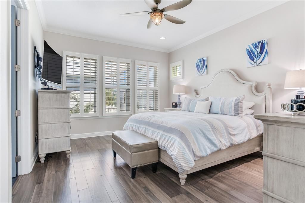 En Venta: $1,425,000 (3 camas, 3 baños, 2407 Pies cuadrados)