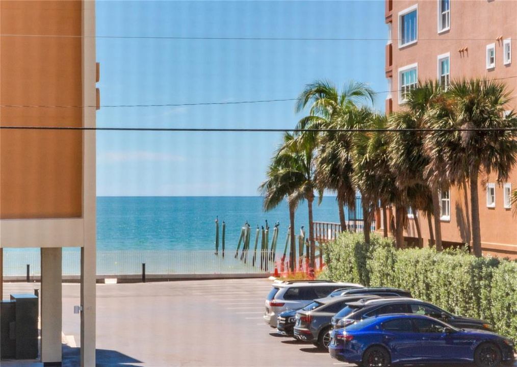 En Venta: $1,425,000 (3 camas, 3 baños, 2407 Pies cuadrados)