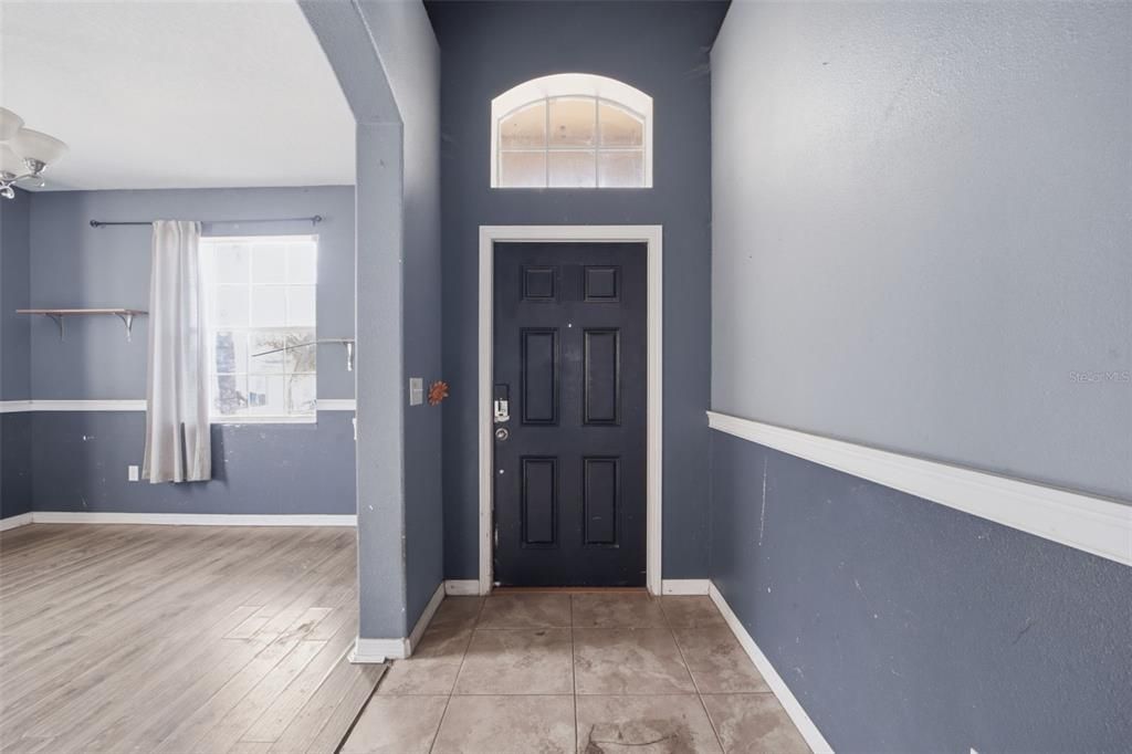 Active With Contract: $325,000 (5 beds, 3 baths, 3305 Square Feet)