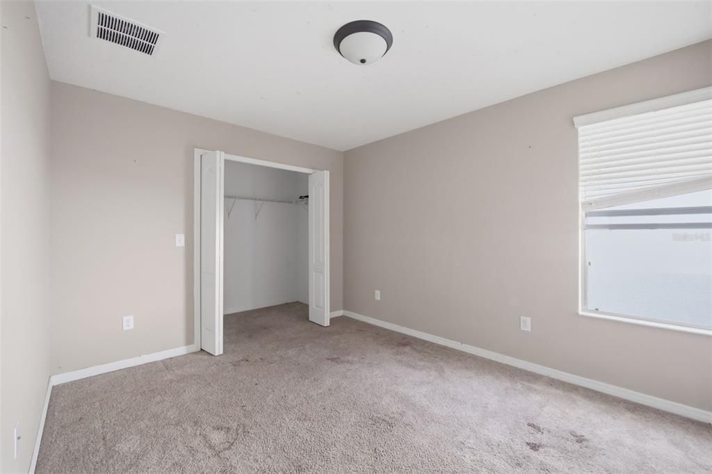 Active With Contract: $325,000 (5 beds, 3 baths, 3305 Square Feet)