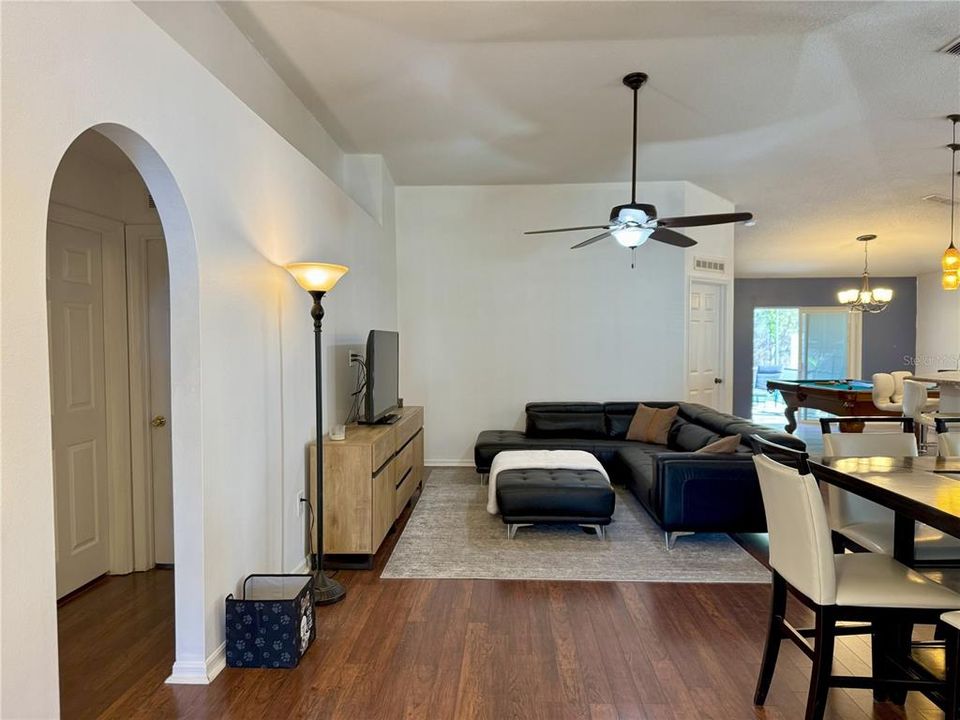 For Rent: $2,550 (3 beds, 2 baths, 1632 Square Feet)