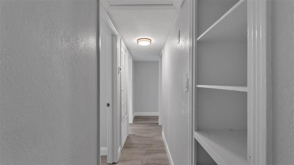 合同活跃: $290,000 (4 贝兹, 2 浴室, 1488 平方英尺)