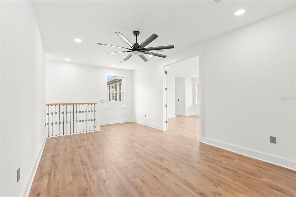 На продажу: $1,799,999 (4 спален, 4 ванн, 3488 Квадратных фут)