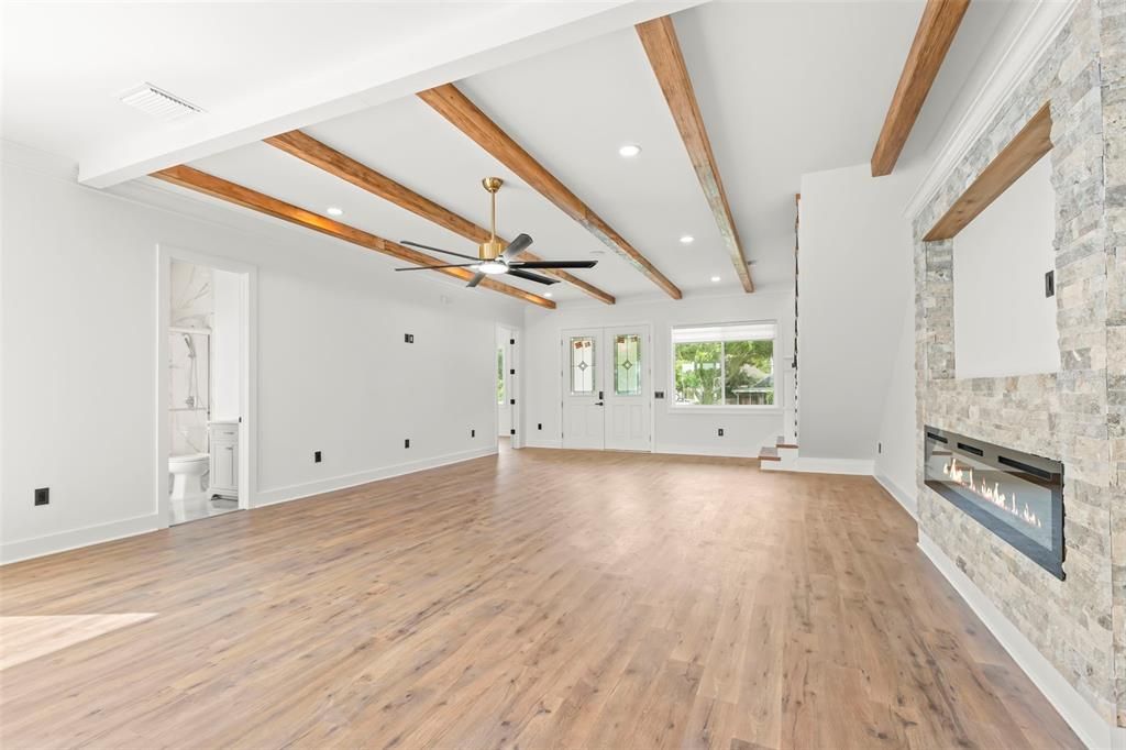 На продажу: $1,799,999 (4 спален, 4 ванн, 3488 Квадратных фут)