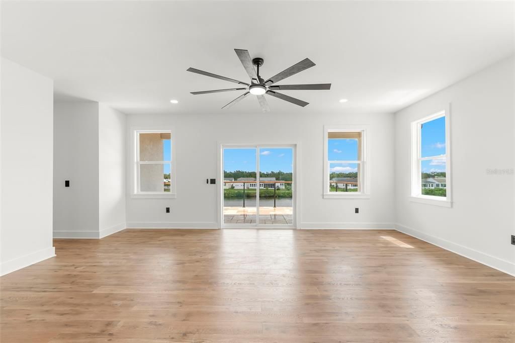 На продажу: $1,799,999 (4 спален, 4 ванн, 3488 Квадратных фут)