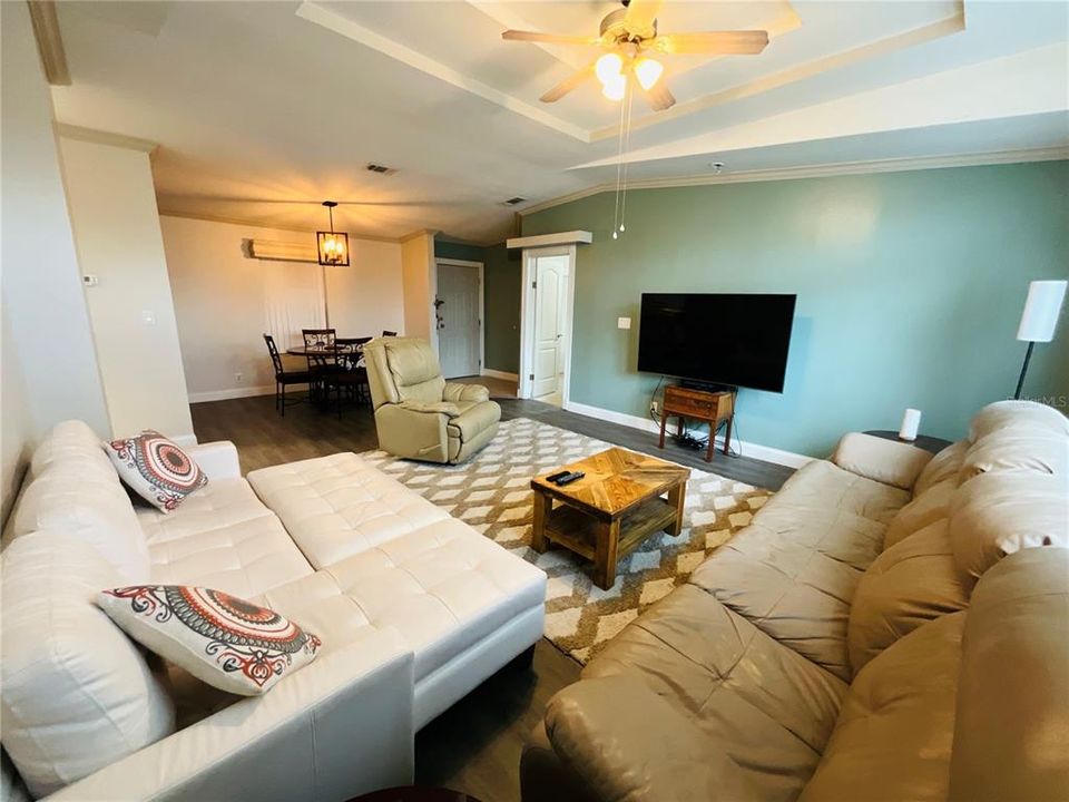 待售: $189,900 (2 贝兹, 2 浴室, 1288 平方英尺)