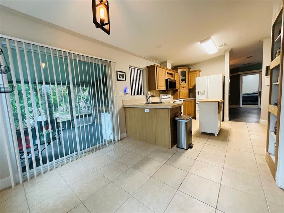 待售: $189,900 (2 贝兹, 2 浴室, 1288 平方英尺)