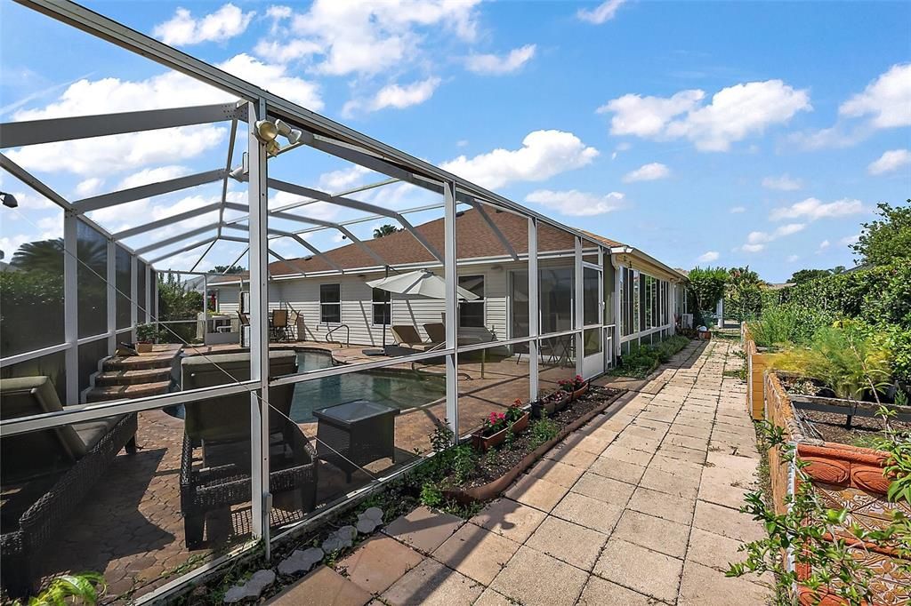 待售: $689,000 (3 贝兹, 2 浴室, 2205 平方英尺)