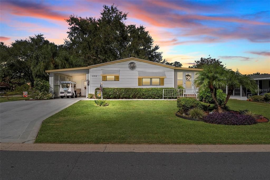 最近售出: $165,000 (2 贝兹, 2 浴室, 1324 平方英尺)