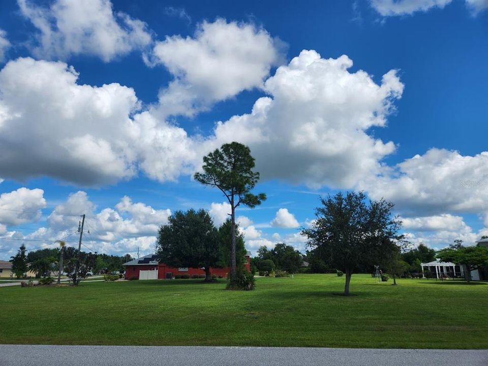 待售: $55,000 (0.31 acres)