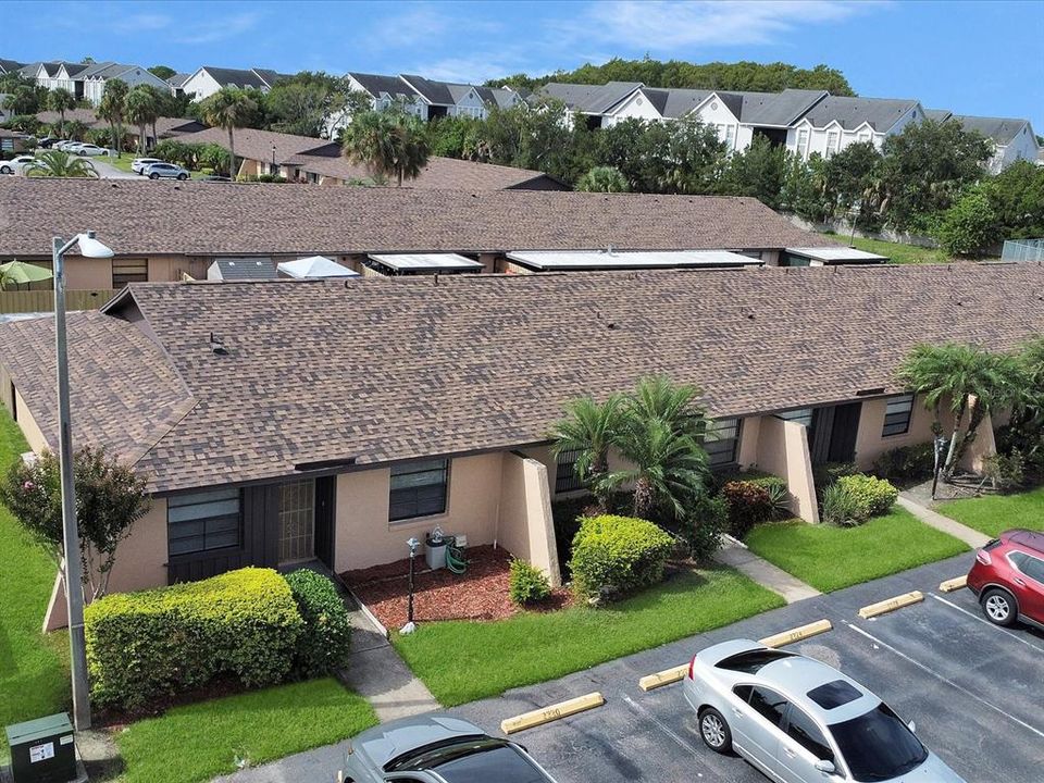 待售: $185,000 (2 贝兹, 2 浴室, 991 平方英尺)