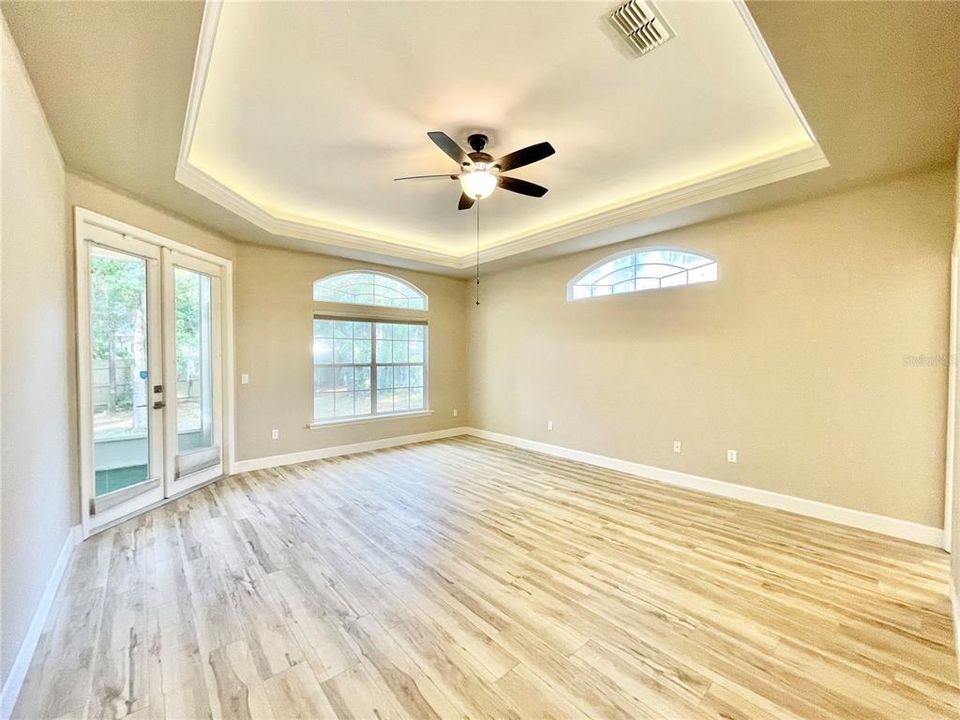 На продажу: $540,000 (4 спален, 2 ванн, 2069 Квадратных фут)