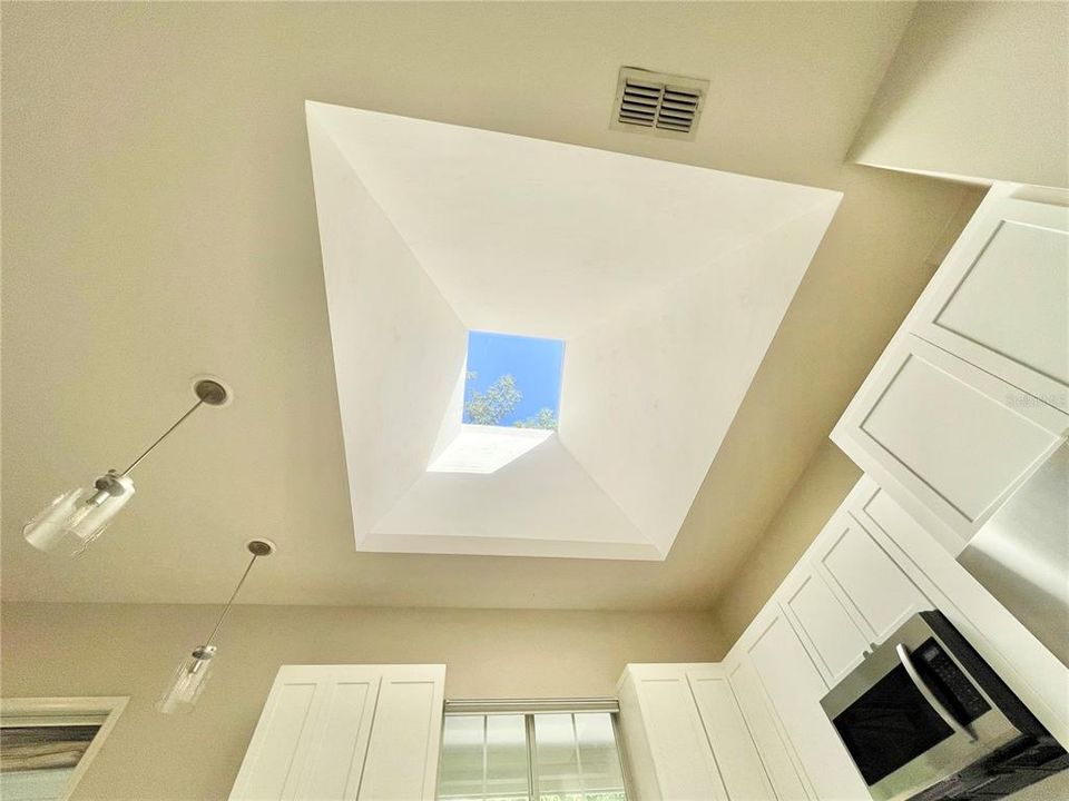 На продажу: $540,000 (4 спален, 2 ванн, 2069 Квадратных фут)