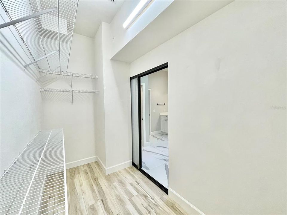 На продажу: $540,000 (4 спален, 2 ванн, 2069 Квадратных фут)