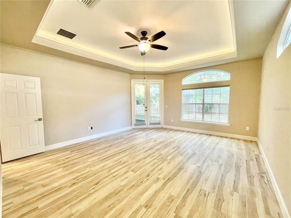 На продажу: $540,000 (4 спален, 2 ванн, 2069 Квадратных фут)