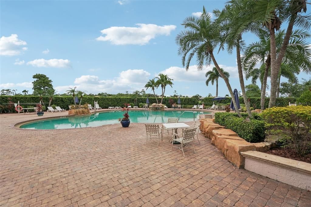 For Sale: $698,000 (3 beds, 3 baths, 2907 Square Feet)