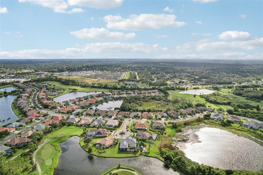 For Sale: $698,000 (3 beds, 3 baths, 2907 Square Feet)