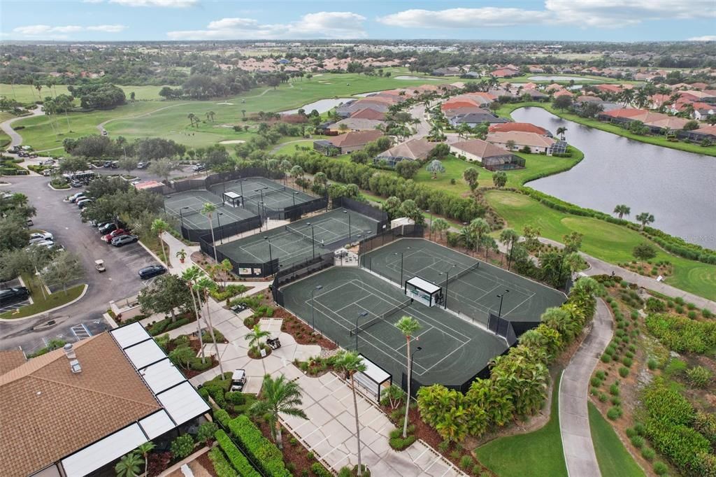 For Sale: $698,000 (3 beds, 3 baths, 2907 Square Feet)