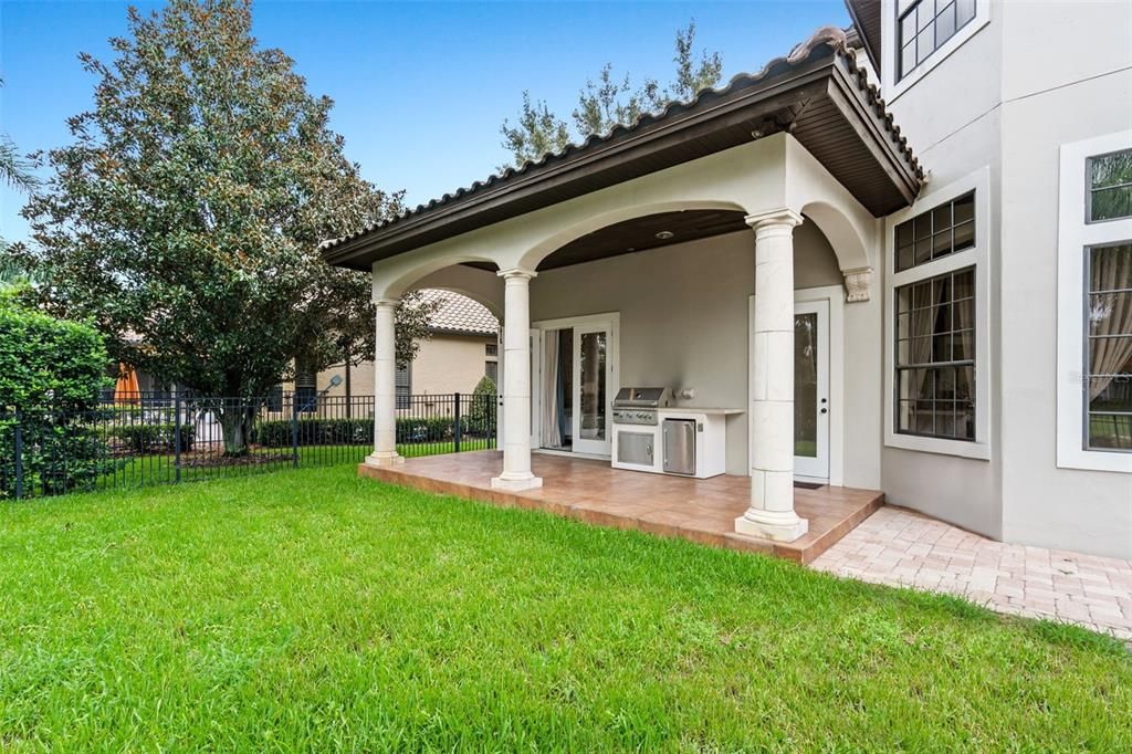 出租: $15,000 (5 贝兹, 5 浴室, 5339 平方英尺)