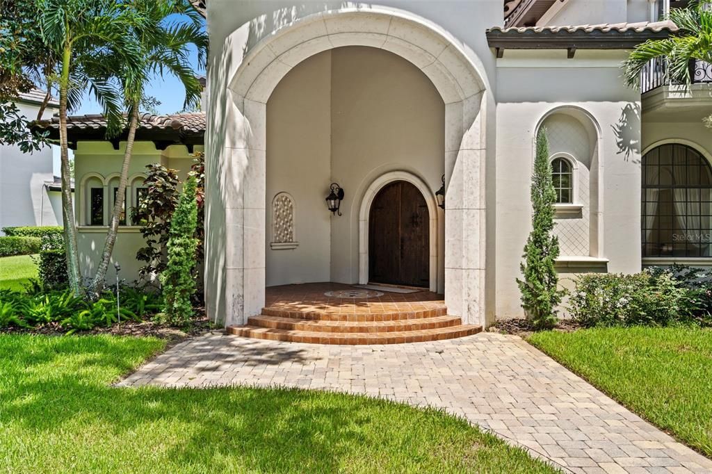 出租: $15,000 (5 贝兹, 5 浴室, 5339 平方英尺)