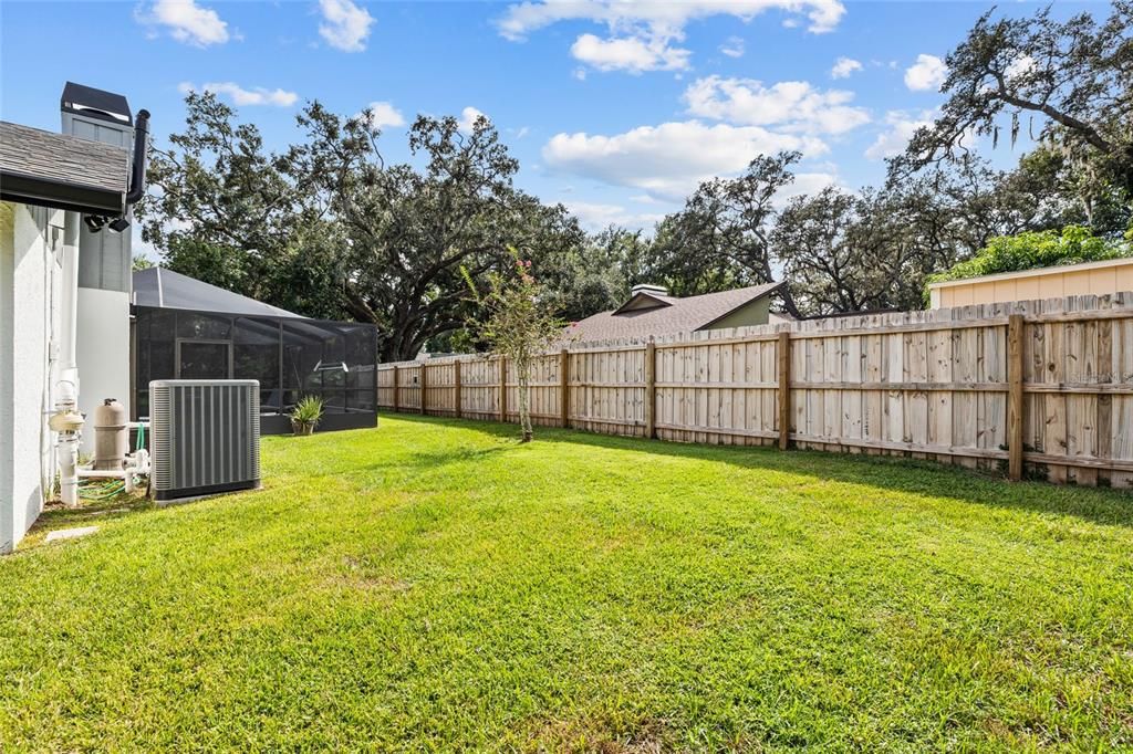 合同活跃: $524,900 (4 贝兹, 2 浴室, 1927 平方英尺)