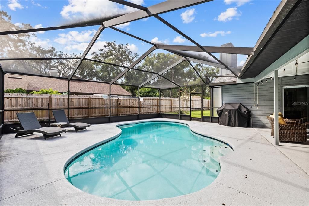 合同活跃: $524,900 (4 贝兹, 2 浴室, 1927 平方英尺)