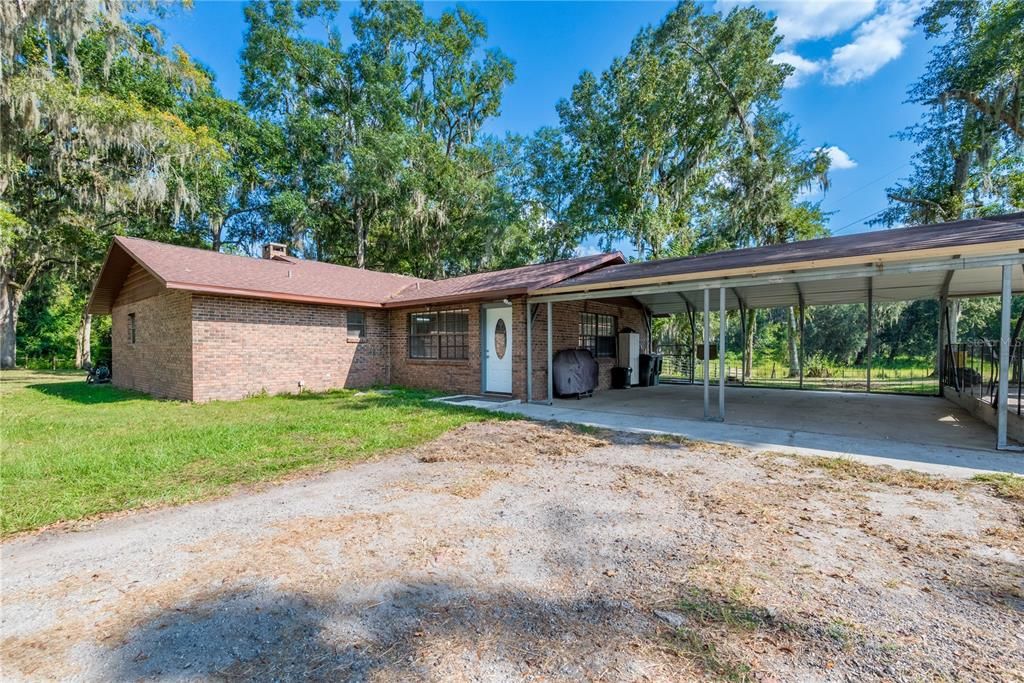 For Sale: $585,000 (3 beds, 2 baths, 2385 Square Feet)